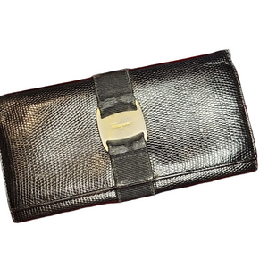 🛍 Salvatore Ferragamo